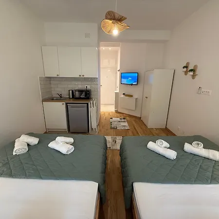 Perfect Location In Debar Maalo With 2 Queen Beds * Скопье