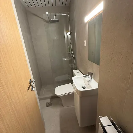 Perfect Location In Debar Maalo With 2 Queen Beds
